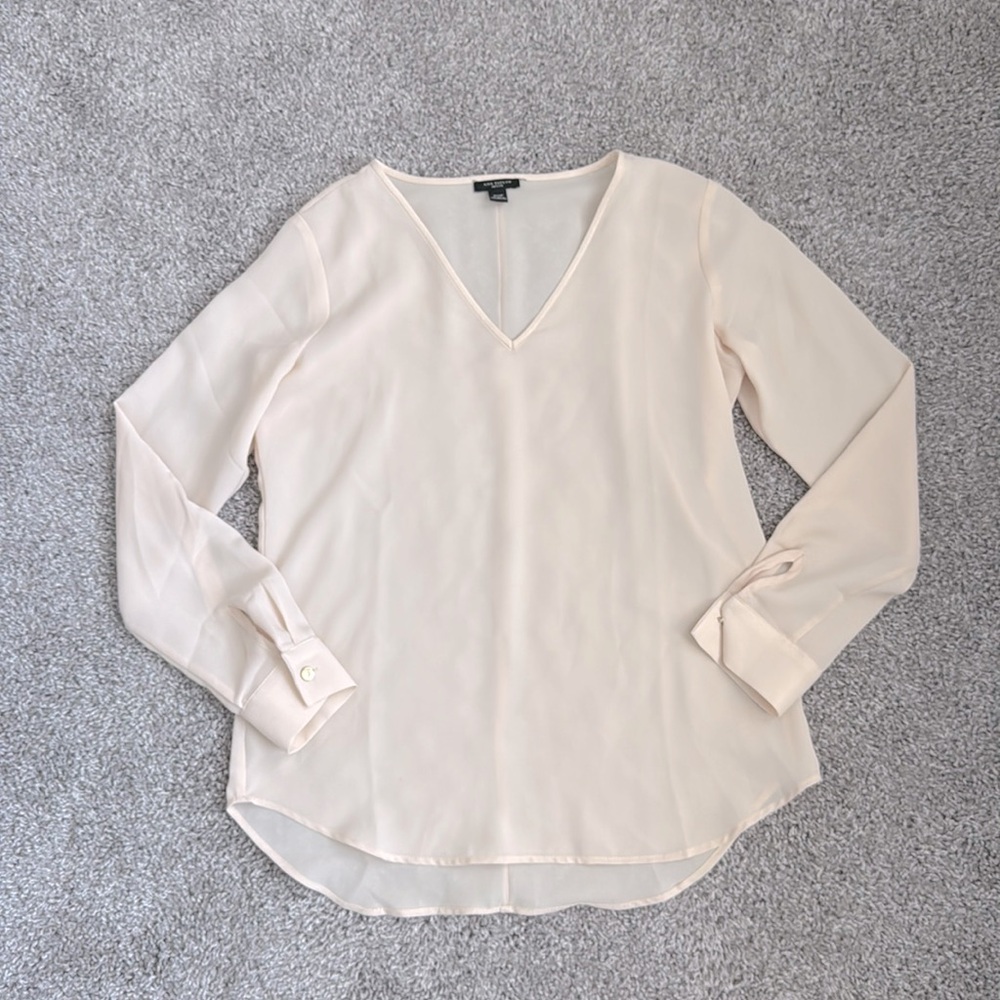 Ann Taylor Petite Women’s Cream V Neck Long Sleeve Blouse - Size XSP